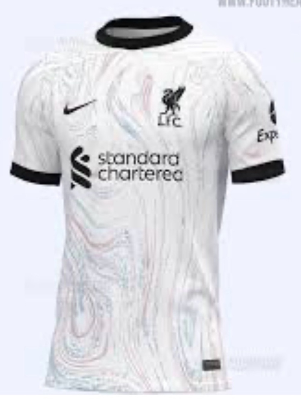 Liverpool Kids t shirt jersey size medium A0110